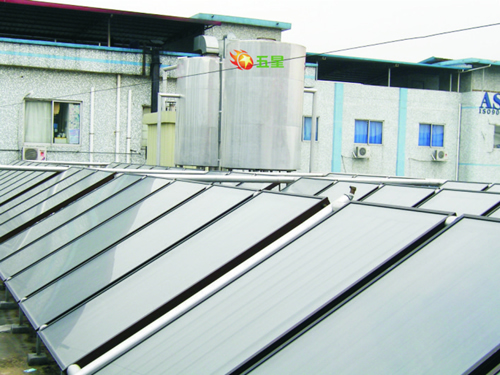 1426㎡東(dōng)莞太陽能(néng)熱(rè)水(shuǐ)器(qì)工(gōng)程